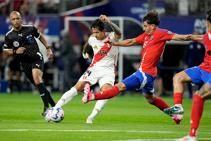 2024 Copa America Soccer Peru vs Chile photo_5