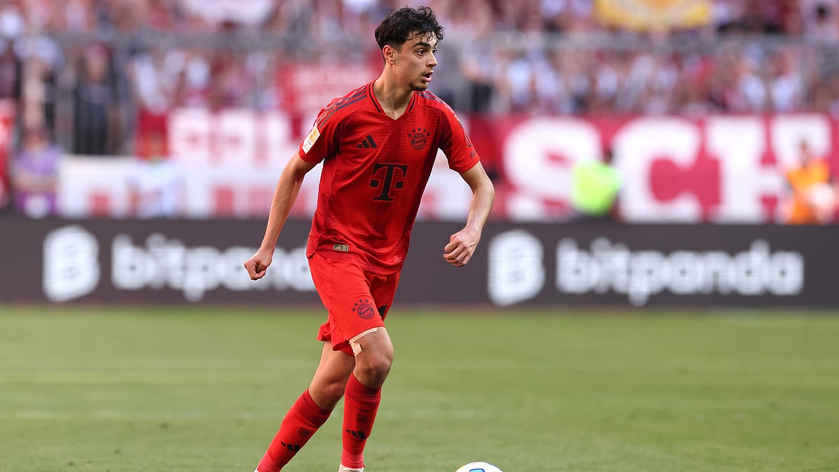 Bayern Munich midfielder, Aleksandar Pavlovic - null