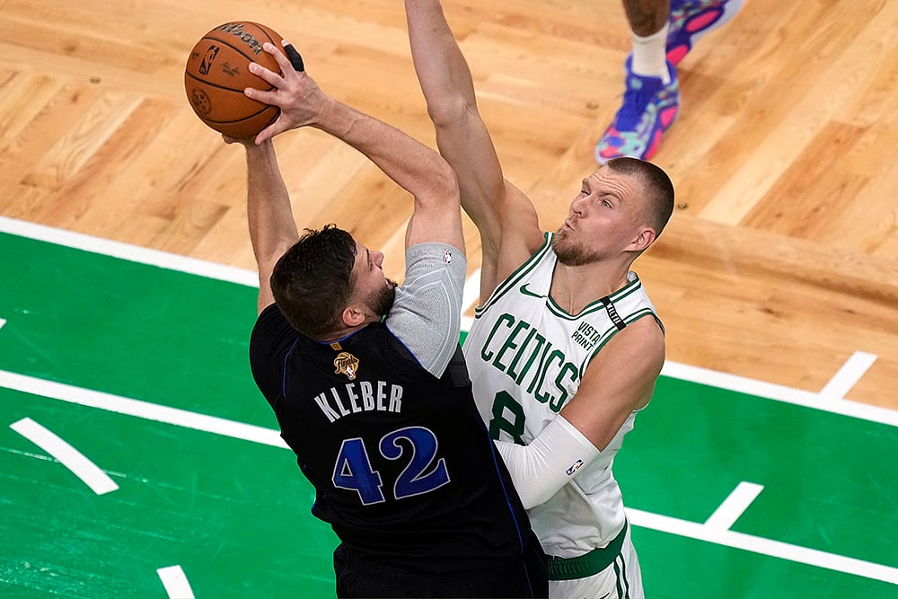 | Photo: AP/Michael Dwyer : NBA Finals, Game 1: Boston Celtics vs Dallas Mavericks