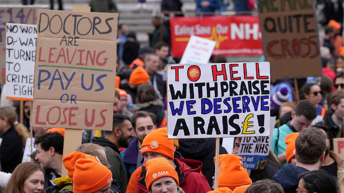 Reuters  : NHS Crisis: Week Before UK Elections 2024, Thousands Of Junior Doctors Go On Strike