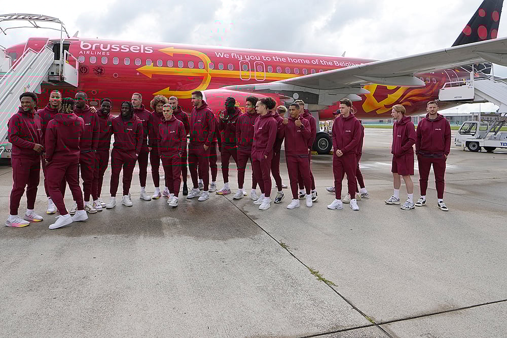 Photo: AP/Virginia Mayo : Players of Belgium Football Team