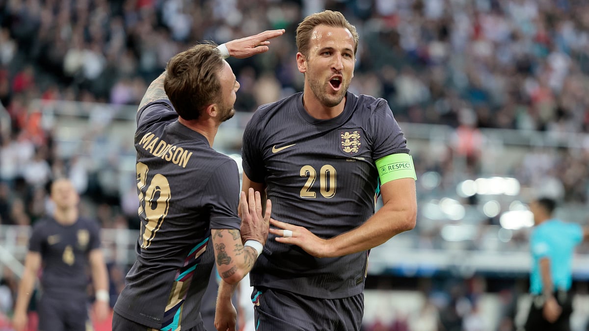 Harry Kane celebrates after scoring against Bosnia and Herzegovina - null