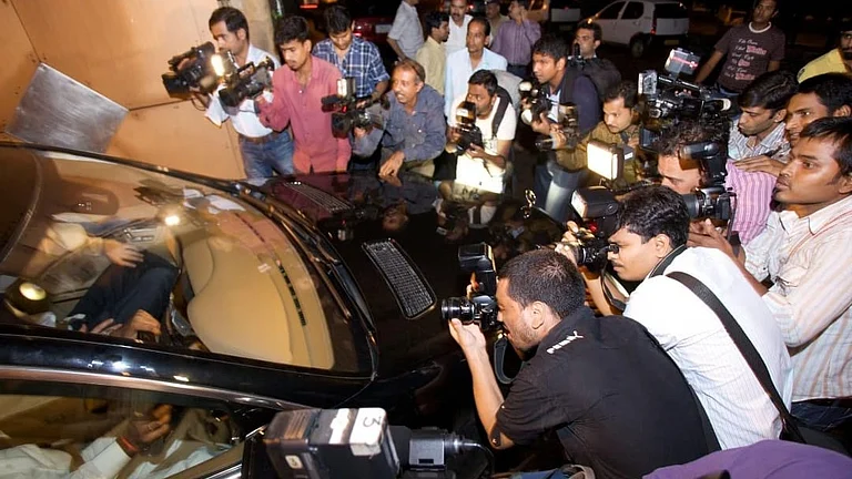 Paps Vs Celebs - thenationalnews.com/resizer