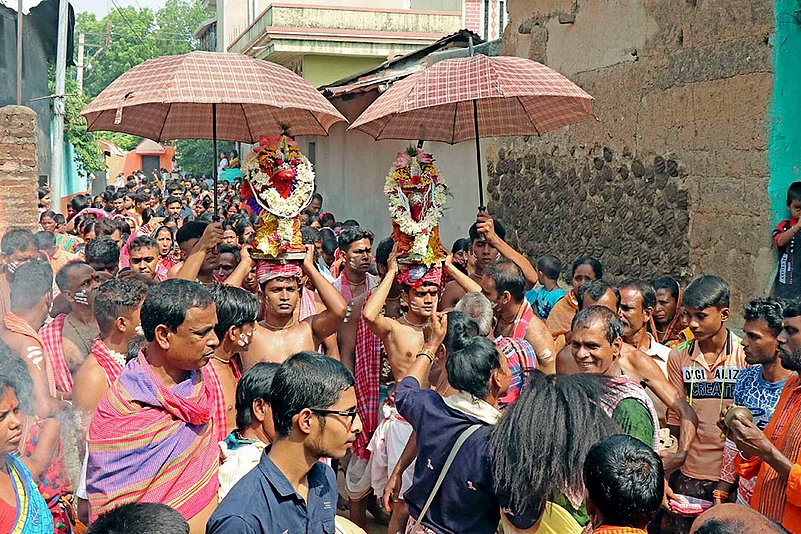 Ganga Dashahara procession