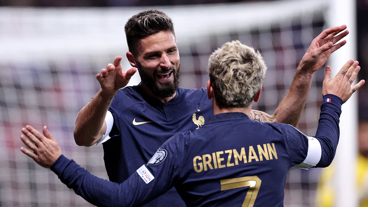 Antoine Griezmann has described France team-mate Olivier Giroud as the ideal team player