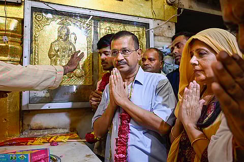 Arvind Kejriwal at Hanuman temple