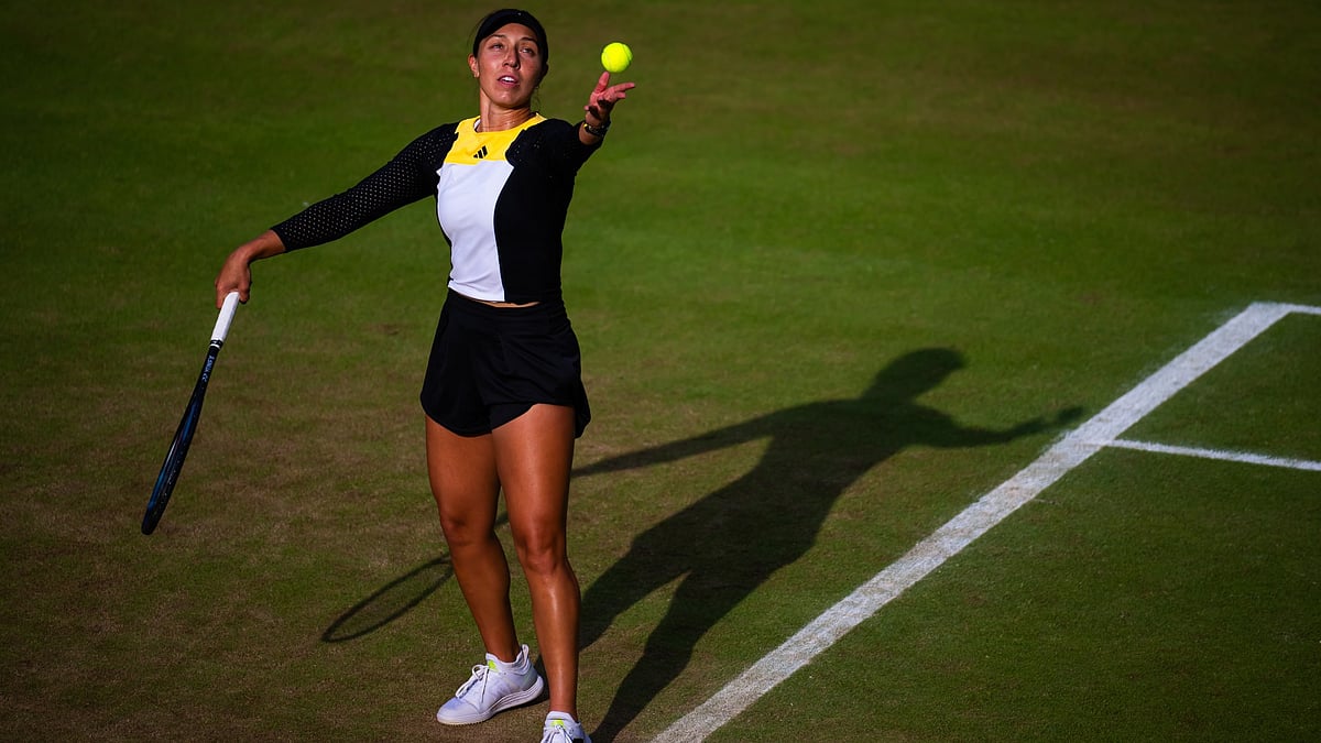 Jessica Pegula leads Coco Gauff, but she will have to finish the job on Sunday.