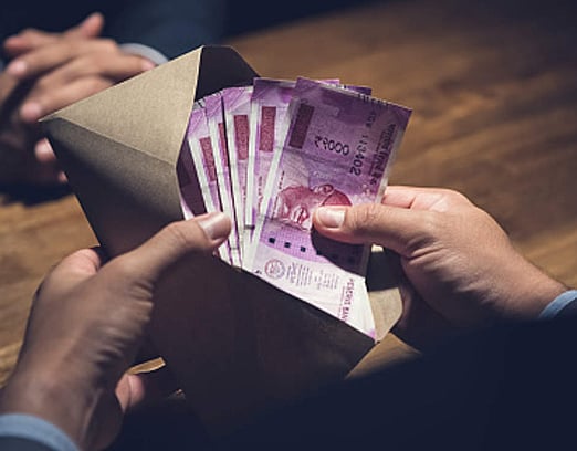 Representational Image : delhi cops caught diving bribe among themselves 