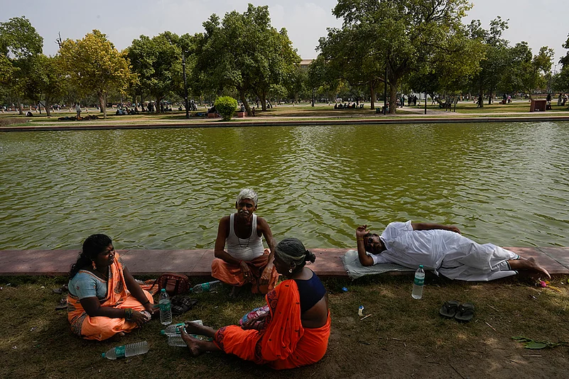 Delhi heatwave conditions_7