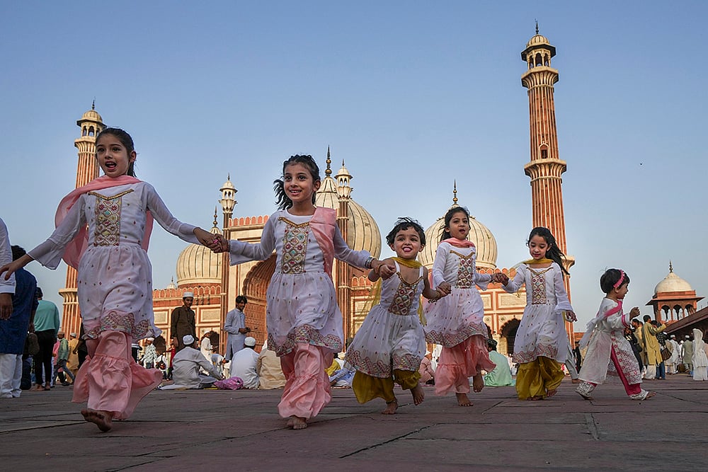 | Photo: PTI/Manvender Vashist Lav : Eid al-Adha celebrations