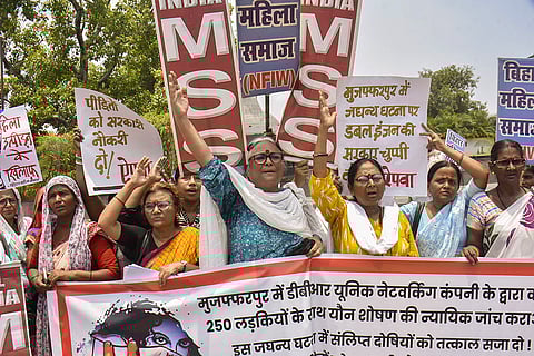 Muzaffarpur harrasment case: Protest in Patna