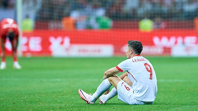 Euro 2024: Poland Boss Michal Probierz Hopeful Robert Lewandowski Injury Is Nothing Serious