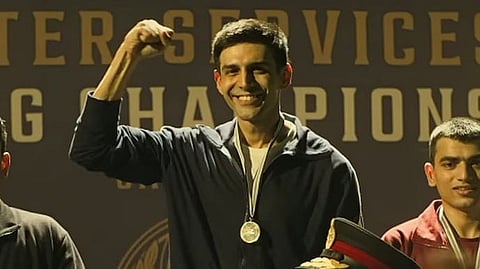 A still from 'Chandu Champion'