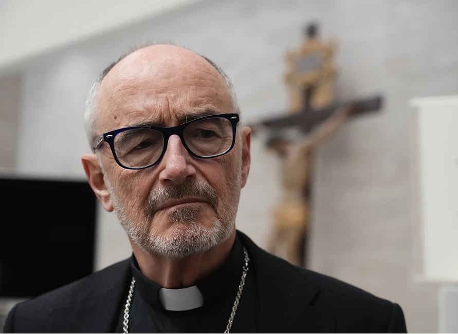 AP Photo/Gregorio Borgia, File : The Prefect of the Dicastery for Promoting Integral Human Development, Cardinal Michael Czerny, meets the journalists at the Vatican press hall, in Rome, on March 30, 2023. Cardinal Michael Czerny urged European voters Monday June 3, 2024 to remember their own migratory roots in showing sympathy to people forced to flee their homes, ahead of European Parliament elections this week where migration is a big issue. 