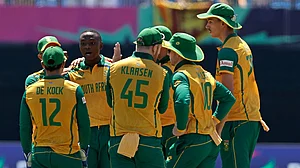 AP/Adam Hunger : RSA beat SL by six wickets to start their T20 WC on a winning note.