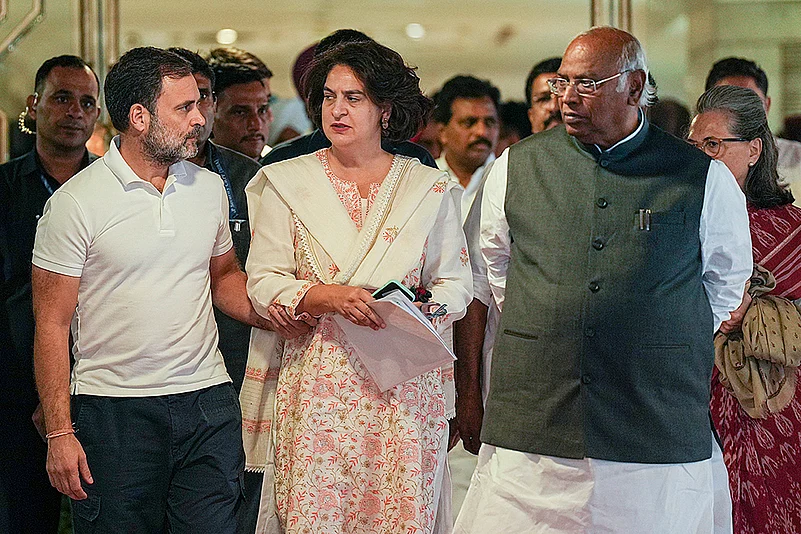 Mallikarjun Kharge with Rahul Gandhi and Priyanka Gandhi
