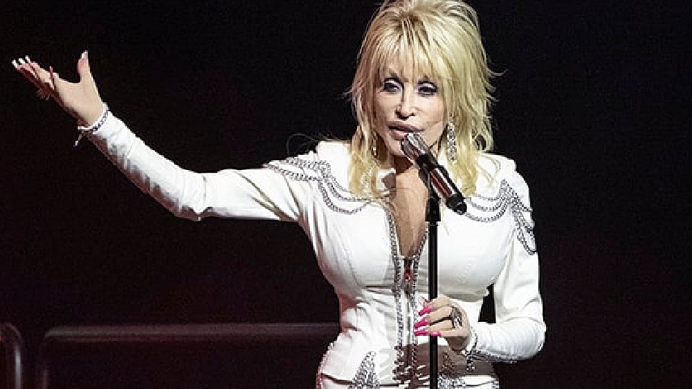 Amy Harris : Dolly Parton
