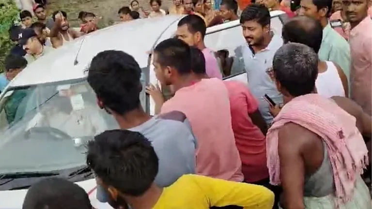 CBI Team In Bihar Allegedly Attacked By Mob Of Locals - null