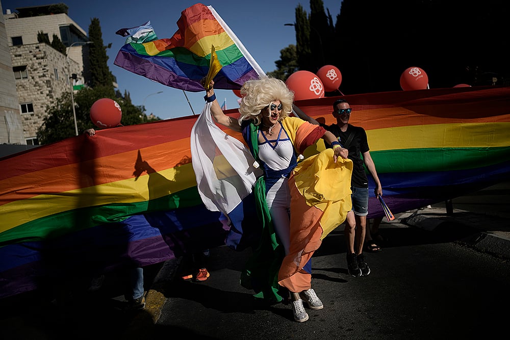 | Photo: AP/Leo Correa : Israel Pride Parade
