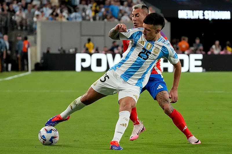 2024 Copa America Soccer Chile vs Argentina Photos_8