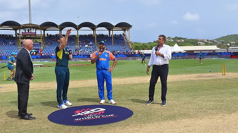 Australian captain Mitch Marsh and Indian captain Rohit Sharma at the toss. - Photo: X/ @BCCI