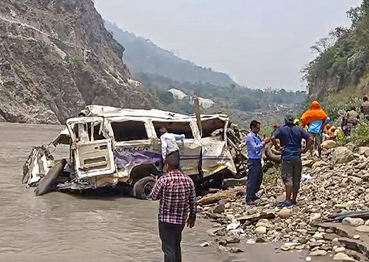 PTI : Visuals from the accident |