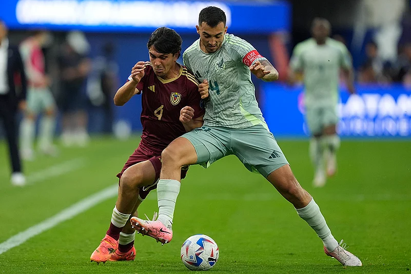 CONMEBOL 2024 Copa America Soccer Venezuela vs Mexico Photos_10
