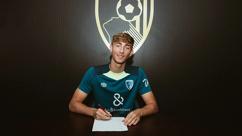 Football Transfers: Dean Huijsen Completes Bournemouth Switch From Serie A  Side Juventus