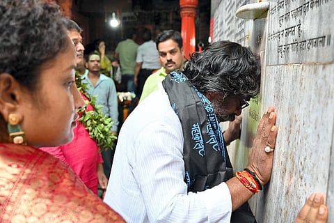 Hemant Soren at Kaal Bhairav Temple