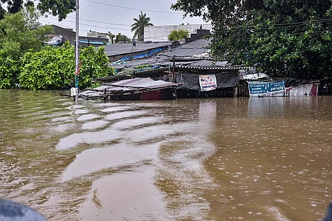 Weather: Monsoon in Surat