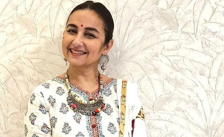 Instagram : Divya Dutta