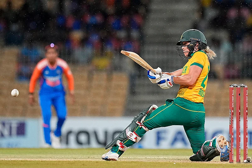 India Women vs South Africa Women 2nd T20 match photo gallery_8