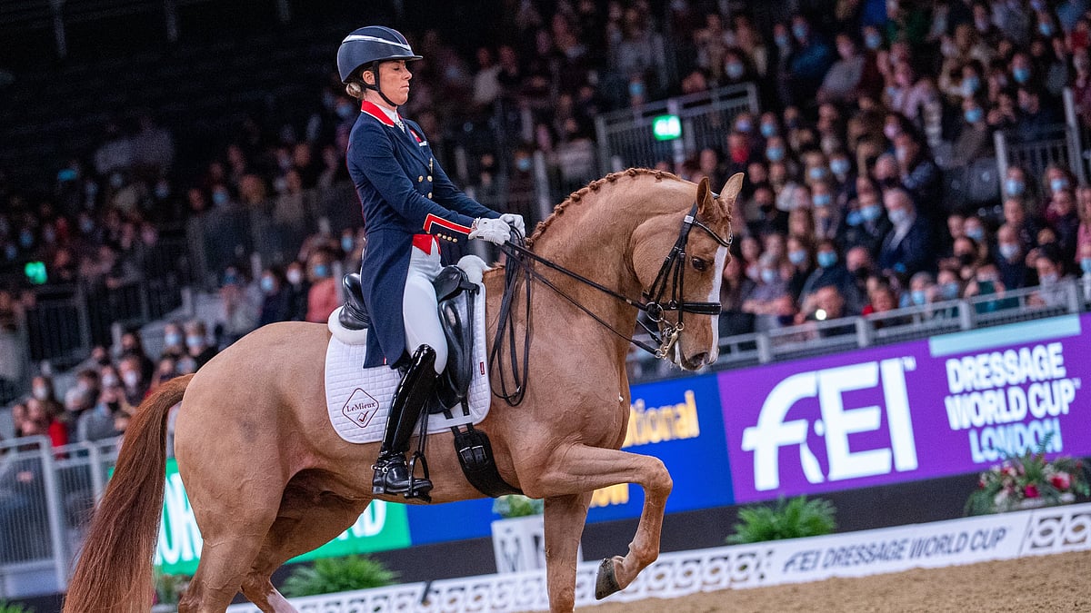 X/@FEI_Global : Charlotte Dujardin