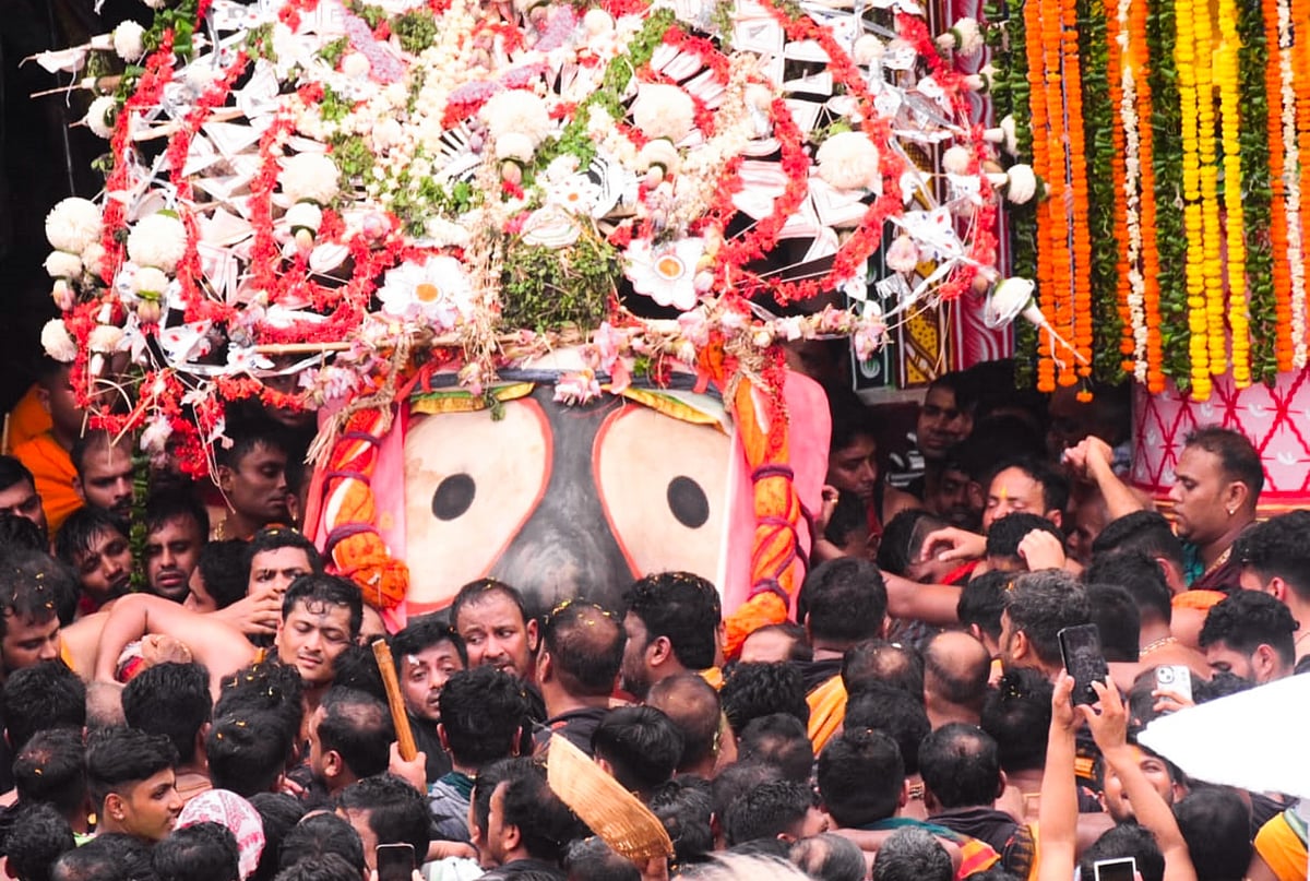 PTI : Puri idol carried by servitors