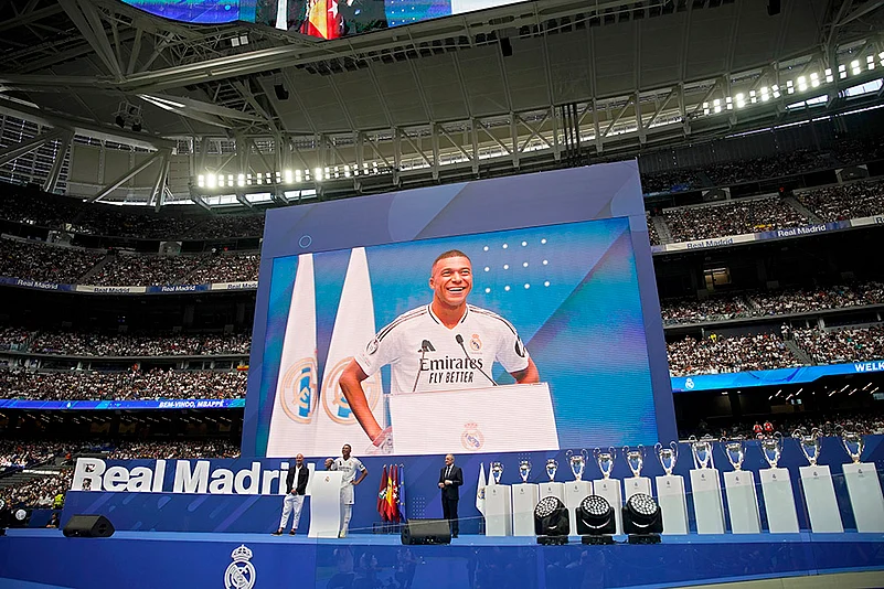 Kylian Mbappe Joins Real Madrid FC Photo gallery_6