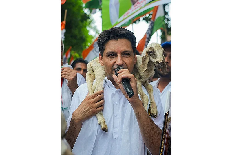 Deepender S Hooda
