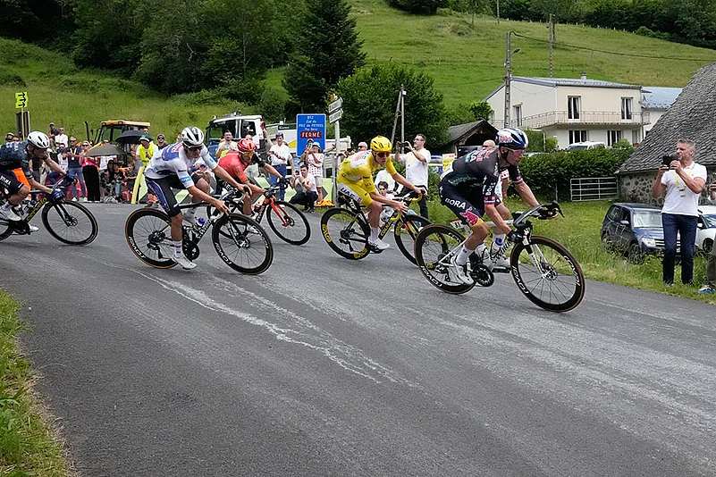 Eleventh stage of the Tour de France cycling race photo gallery_10