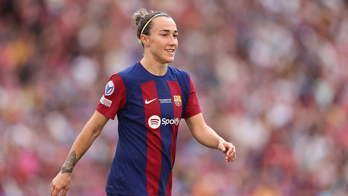 Chelsea-Women-New-Player-Lucy-Bronze