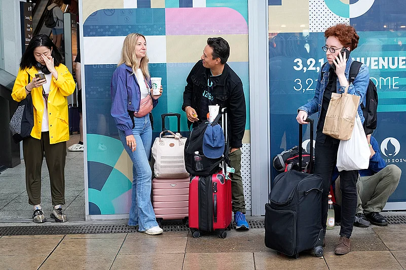 Paris Olympic Games 2024_Frances High-Speed Train Network disrupted_7