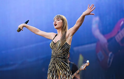 Taylor Swift's new "Fearless" outfit.