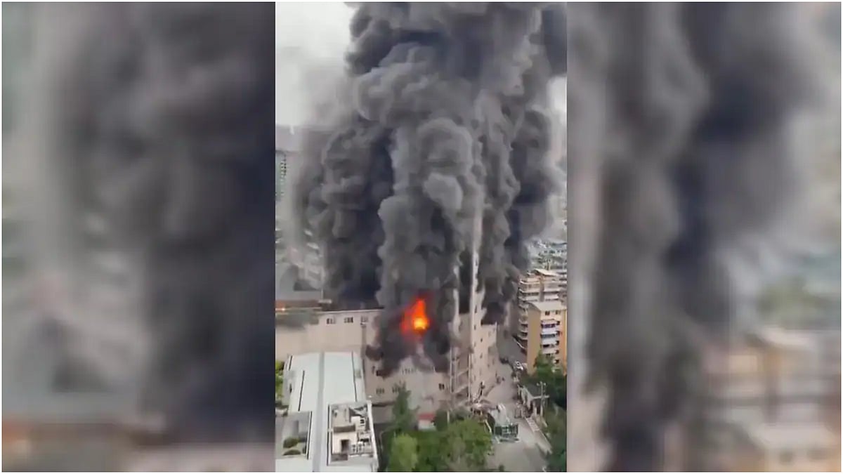 China shopping mall fire
