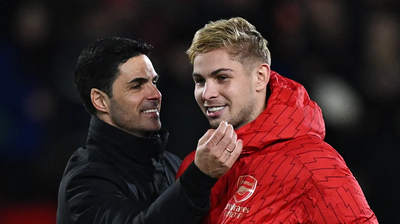 Mikel Arteta with Smith Rowe in pre-season friendly