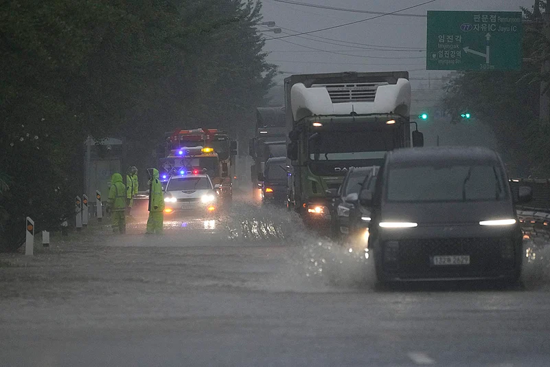 South Korea Flood After Heavy Rains photo_8