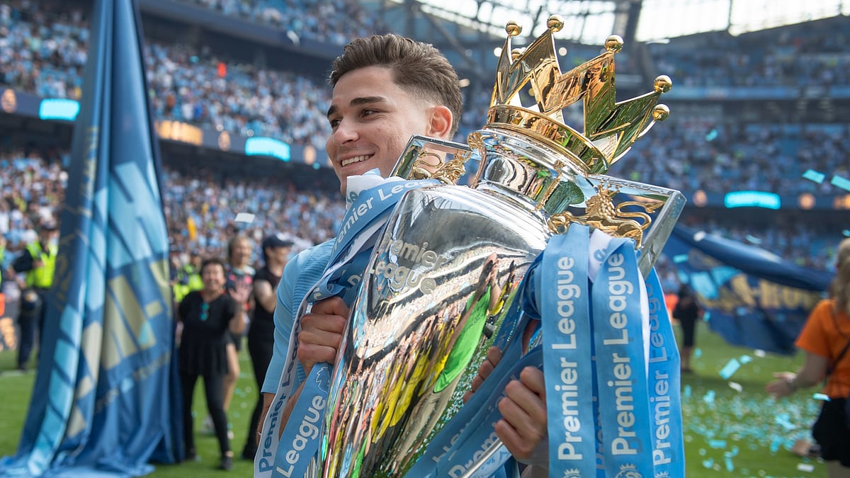 Julian-alvarez-manchester-city-football