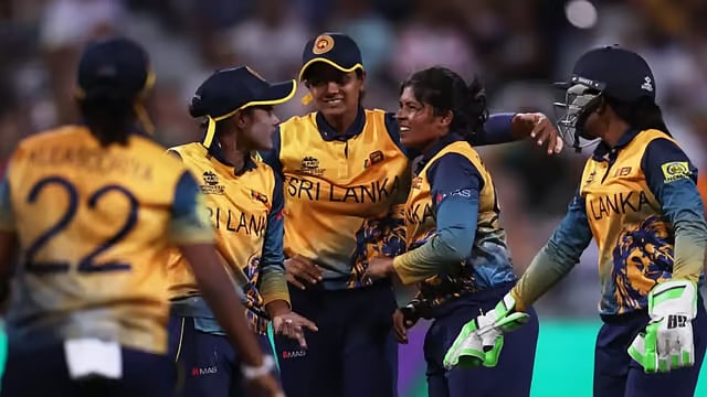 File : The Sri Lanka women's cricket team.