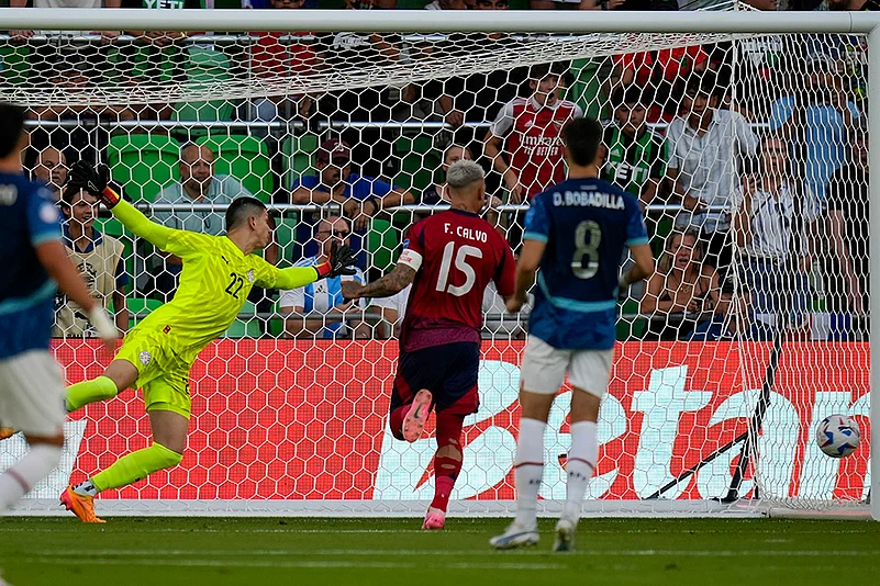 Copa America Soccer Costa Rica vs Paraguay photo gallery_8