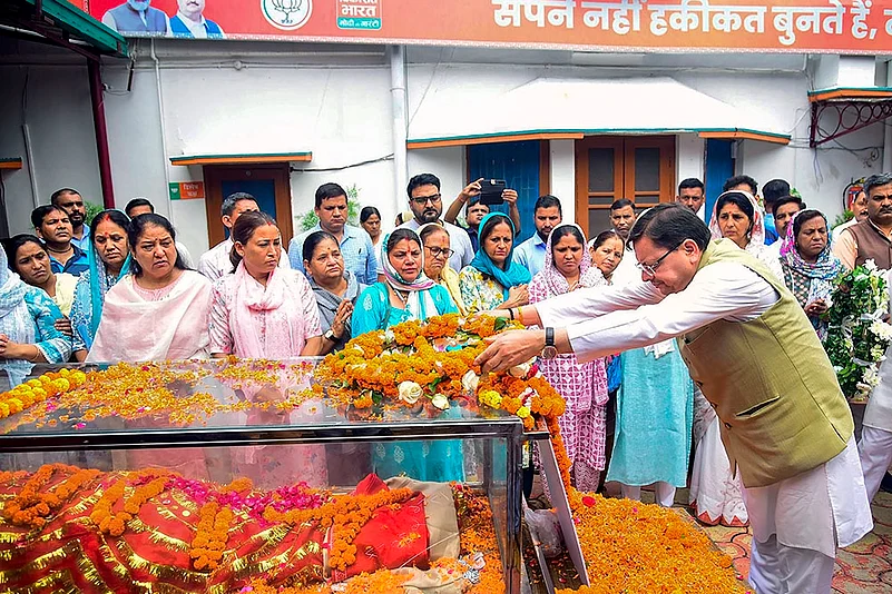 Uttarakhand CM Pushkar Singh Dhami pays tribute to Shaila Rani
