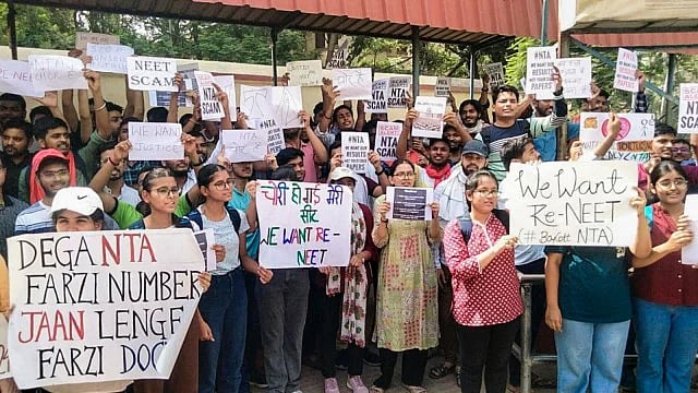 NEET-UG SC Hearing: IIT-Delhi Panel Finds One Correct Answer To Physics Question In Doubt