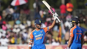 AP/Tsvangirayi Mukwazhi : Yashasvi Jaiswal.