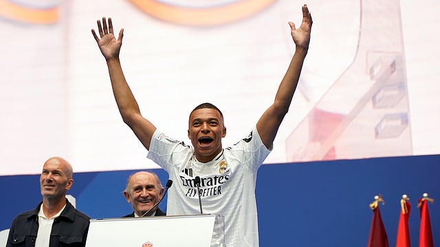 Kylian Mbappe Unveiled: French Superstar Offered Number 9 Jersey By La Liga Giants Real Madrid